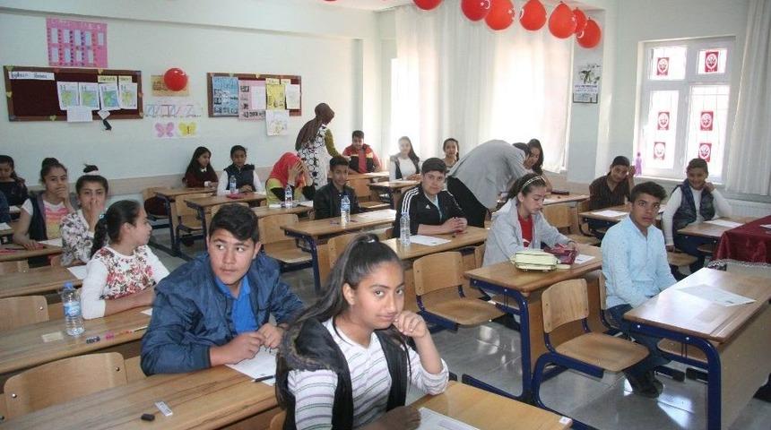 Kilis&rsquo;te 2 Bin 340 &Ouml;ğrenci Teog Sınavına Giriyor