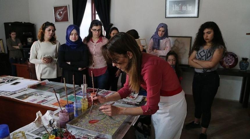 Gen&ccedil; Denizli T&uuml;rk K&uuml;lt&uuml;r Mirasına Sahip &Ccedil;ıkıyor