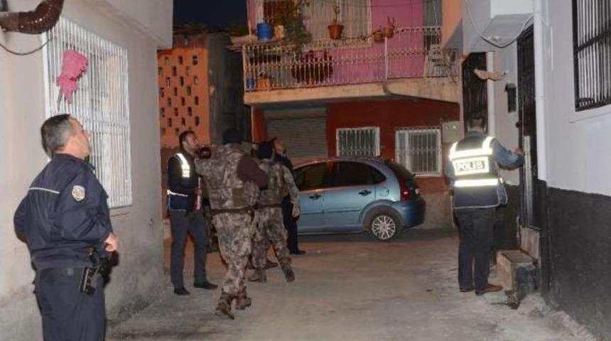 Bankaların Sistem A&ccedil;ığını Bulup, 9 Milyon Lira Dolandırdılar