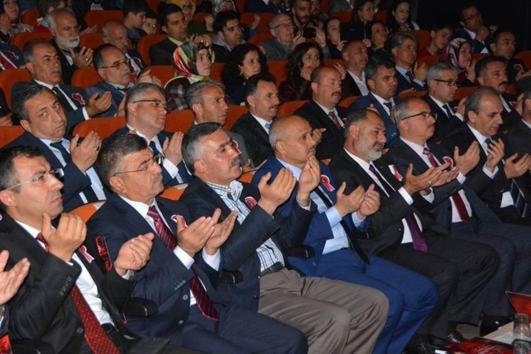 15 Temmuz Ruhu Hikaye Yarışması &Ouml;d&uuml;l T&ouml;reni D&uuml;zenlendi