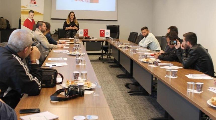 Google, Gazeteciler İ&ccedil;in &lsquo;dijital At&ouml;lye&rsquo; Semineri D&uuml;zenledi