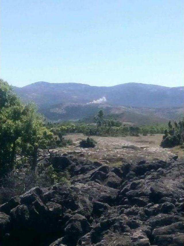 Hatay'dan Suriye'deki Pyd Mevzilerine Havan Atışı