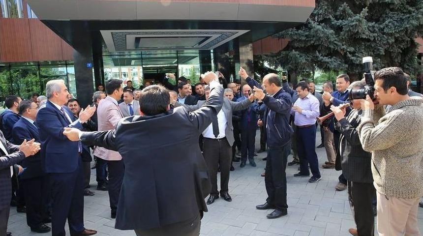 Başkan B&uuml;y&uuml;kkılı&ccedil;, "&ccedil;alışmalarımızda, &Ccedil;alışanlarımızın Alın Teri Bulunuyor"