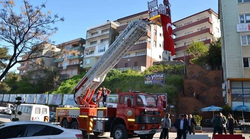 Alaplı Belediyesi 28 Merdivenli İtfaiye Aracı Aldı