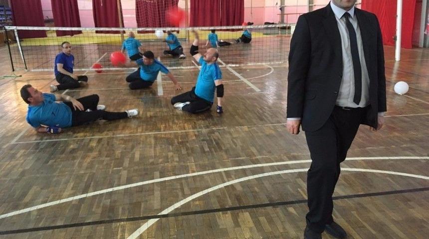 Sporcular Gen&ccedil;lik Ve Kapalı Salonu Yapılmasını İstiyorlar