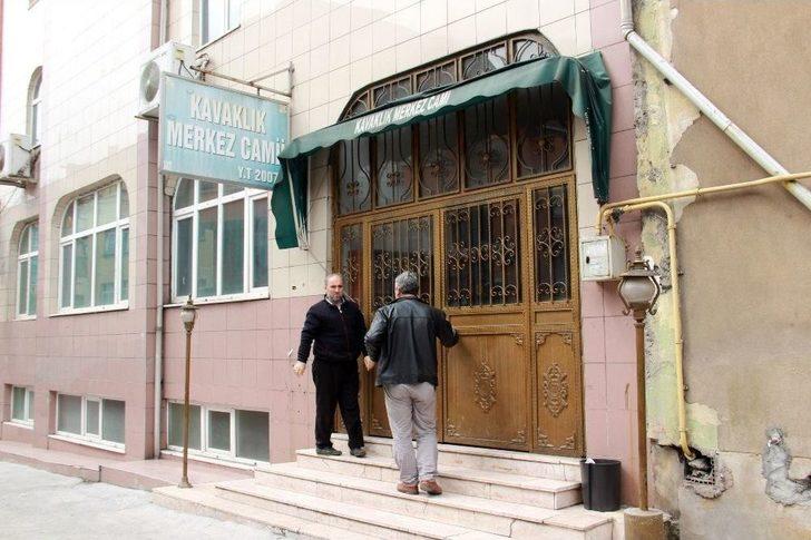 Çevreci İmam Cemaatine Çevre Temizliğini Aşılıyor G1