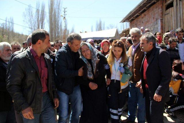 Şehit Uzman Çavuş Son Kez Baba Ocağında