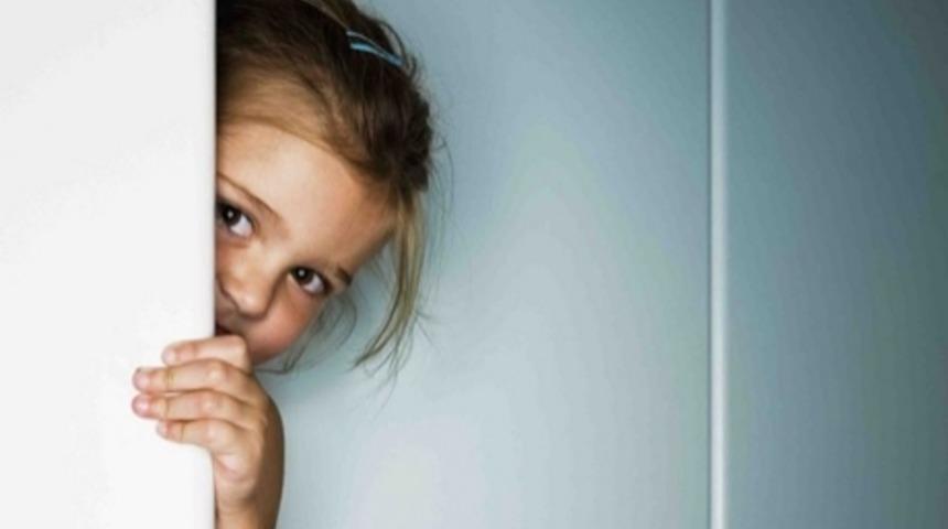 &Ccedil;ocuğunuzun utanga&ccedil;lığını yenmesi i&ccedil;in ne yapmalısınız?