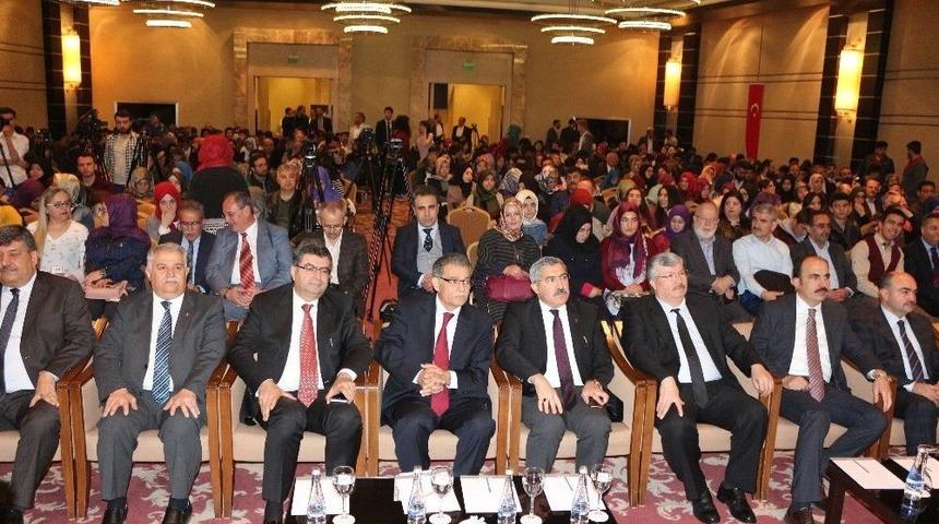 Konya&rsquo;da Anadolu Mektebi Yazar Okumaları Projesi Paneli Başladı