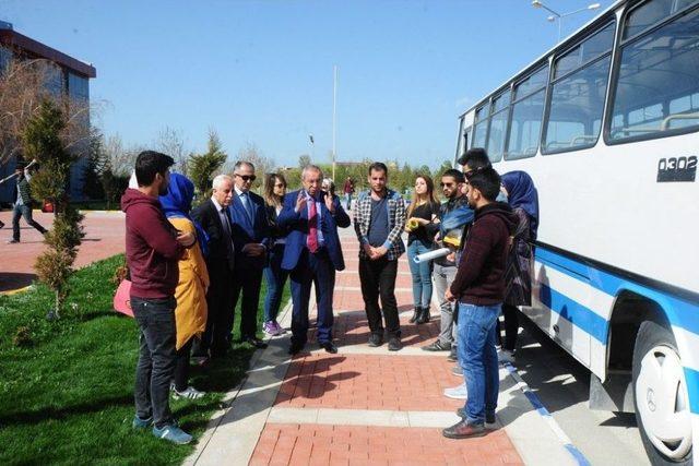 Yyü Felsefe Topluluğundan Anlamlı Yardım