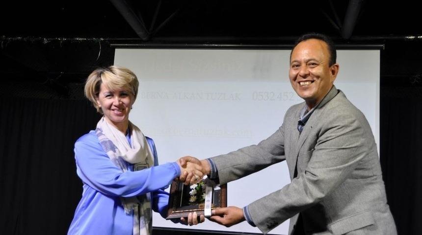 Alanya Belediye Personeline Başarı Y&ouml;ntemleri Anlatıldı