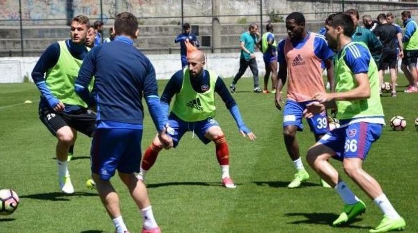Kardemir Karab&uuml;kspor'da Gaziantepspor Hazırlıkları S&uuml;r&uuml;yor
