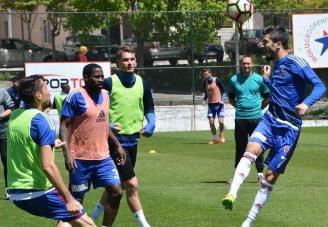 Kardemir Karabükspor'da Gaziantepspor Hazırlıkları Sürüyor