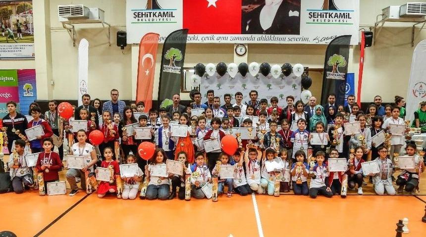 Şehitkamil&rsquo;de Dereceye Giren 102 Sporcu &Ouml;d&uuml;llendirildi