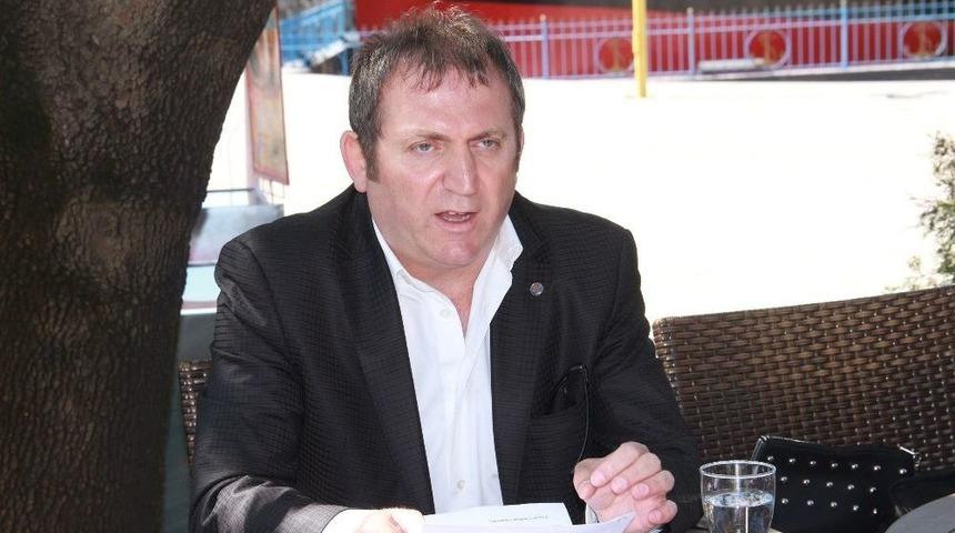 Niyazi &Ouml;zcan Stk Y&ouml;neticilerini Eleştirdi