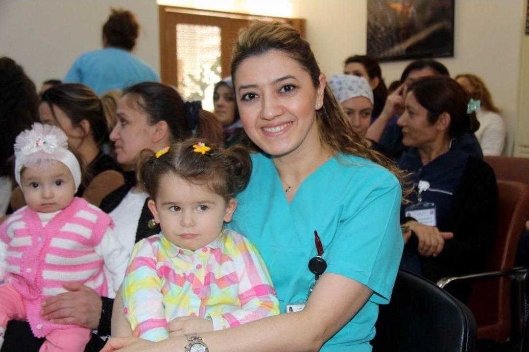 &ldquo;anne Benim Ebem Kim?&rdquo; Sorusu Tarih Oluyor