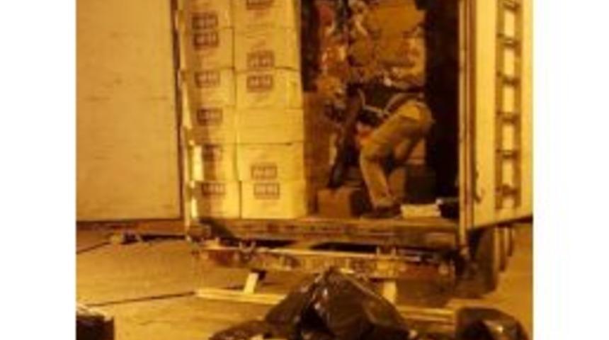 Mardin&rsquo;de 58 Bin 500 Paket Ka&ccedil;ak Sigara Ele Ge&ccedil;irildi