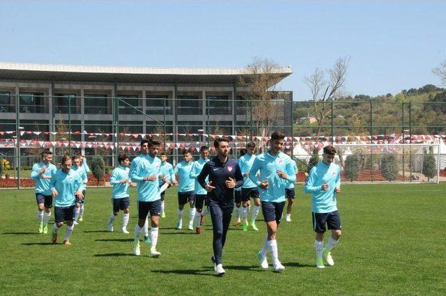 Fatih Terim, U17 Milli Takımı Kampında