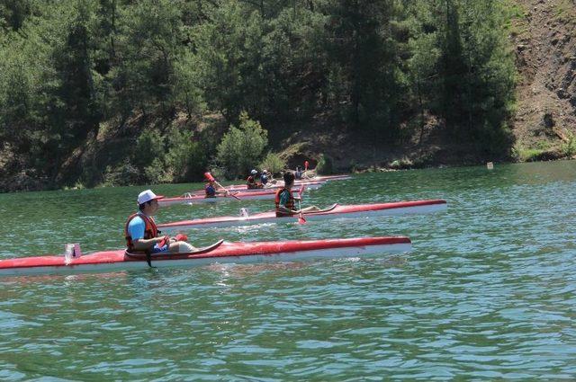 Kahramanmaraş’ta Okul Sporları Kano İl Biriciliği