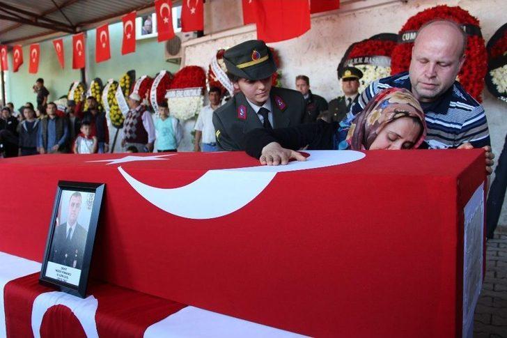 Manisalı Şehidi Binler Uğurladı G5