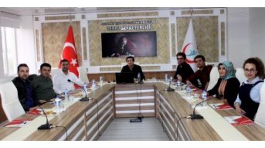 Ağrısız Bir Toplum İ&ccedil;in Hastane Eczacılarına Eğitim Verildi