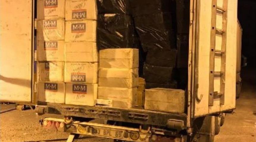 Mardin'de 58 Bin 500 Paket Ka&ccedil;ak Sigara Ele Ge&ccedil;irildi