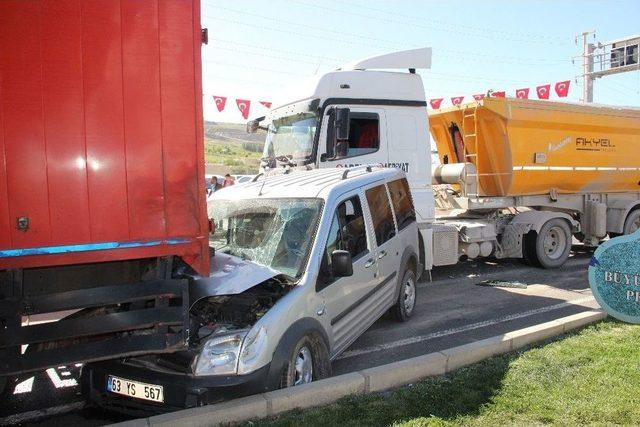 Şanlıurfa’da Zincirleme Trafik Kazası: 4 Yaralı