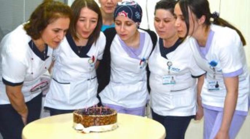 Ebelere Pastalı Kutlama