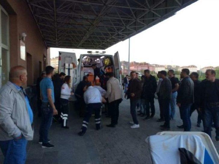 Diyarbakır'da Iki Aile Arasında Silahlı Kavga; 2 Ölü, 5 Yaralı (2) - Yeniden
