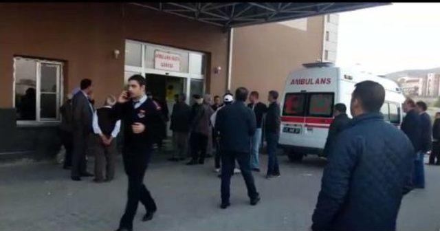 Diyarbakır'da Iki Aile Arasında Silahlı Kavga; 2 Ölü, 5 Yaralı (2) - Yeniden