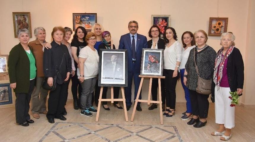 &Uuml;&ccedil; Boyutlu Sergi G&ouml;zlere Ve G&ouml;n&uuml;llere De Hitap Etti