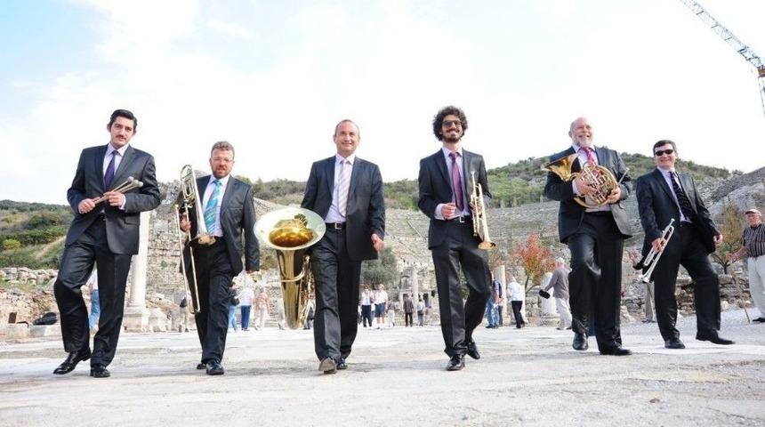 Mayısta M&uuml;zik Ziyafeti Var