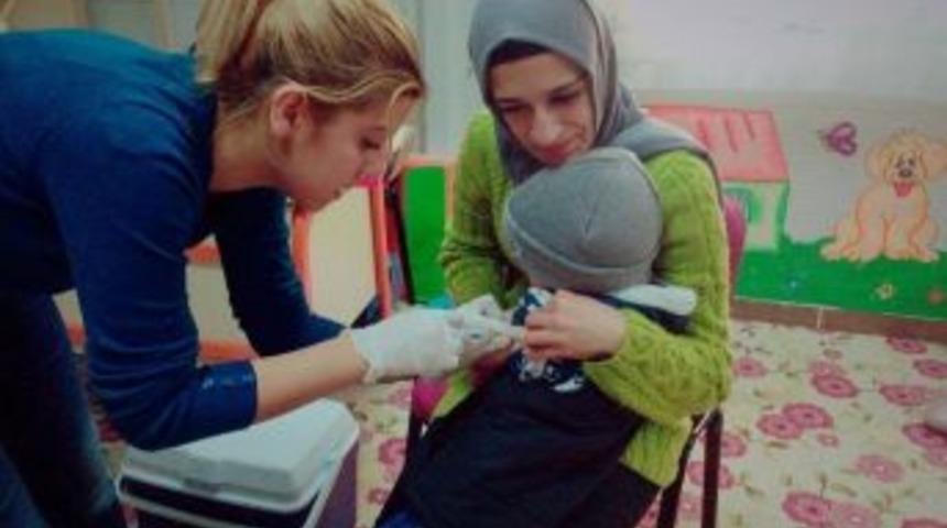 Aşı İle 50 Bin Bebeğin &Ouml;l&uuml;m&uuml; Engellenebilir