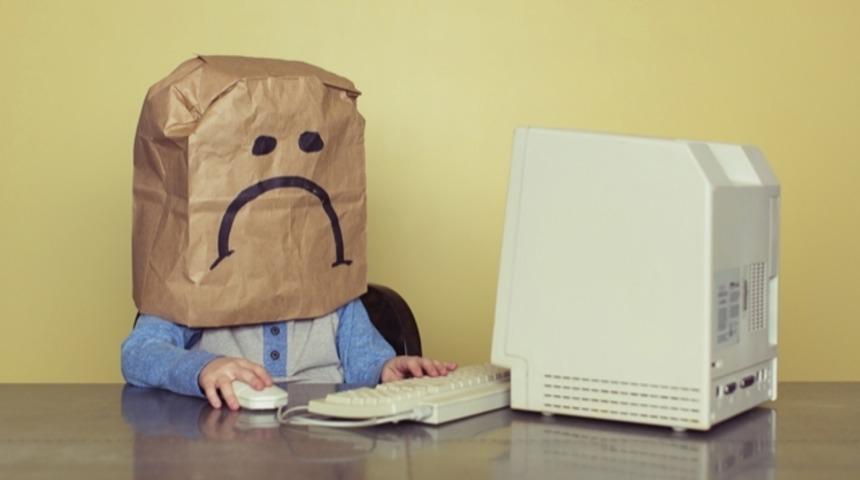 Her iki &ccedil;ocuktan biri pornoya maruz kalıyor!