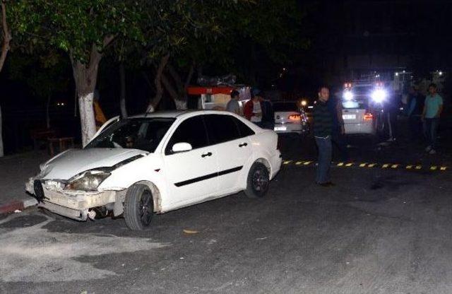 Silahlı Saldırganlardan Kaza Yapınca Kurtuldular