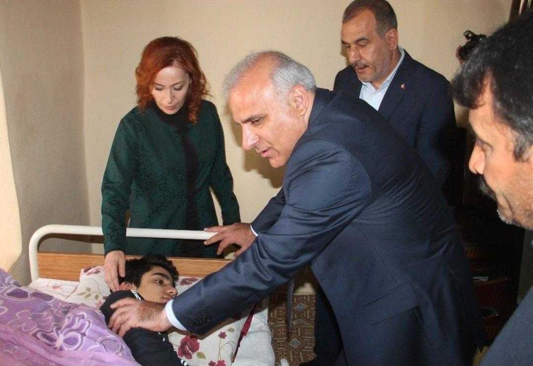 Bir S&uuml;rpriz Onu &ldquo;mutlu&ldquo; Etti