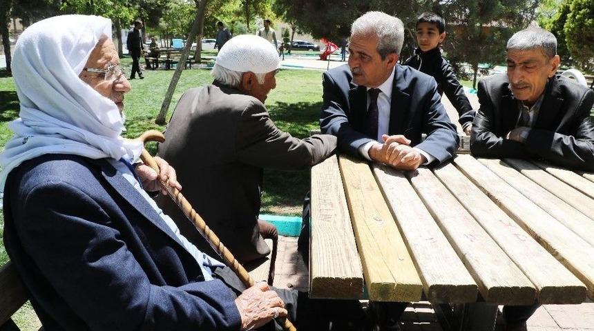 Belediye Başkanı Demirkol Yapımı Devam Eden Parkları İnceledi