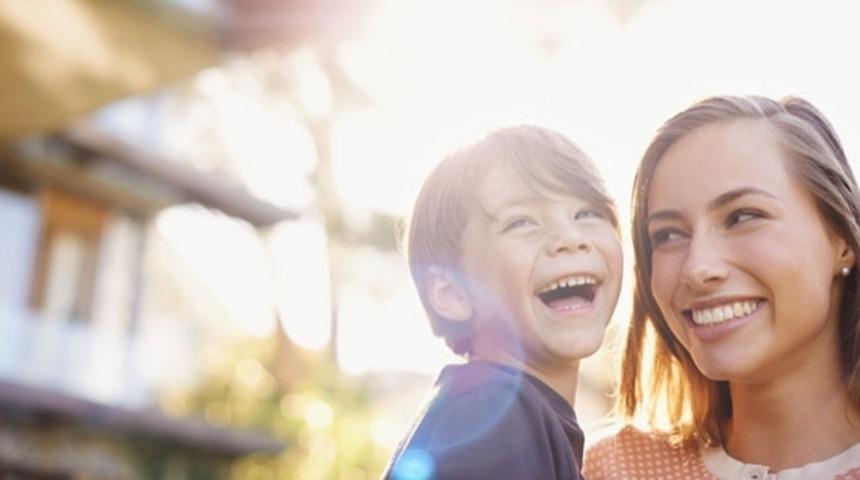 Mutlu &ccedil;ocuk yetiştirmenin form&uuml;l&uuml;!