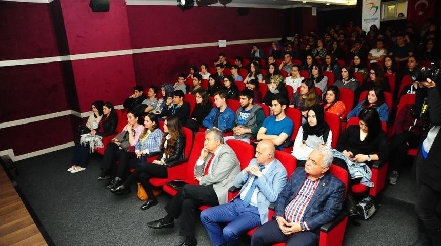 Mesleklerin Geleceği Beylikdüzü’nde Konuşuldu