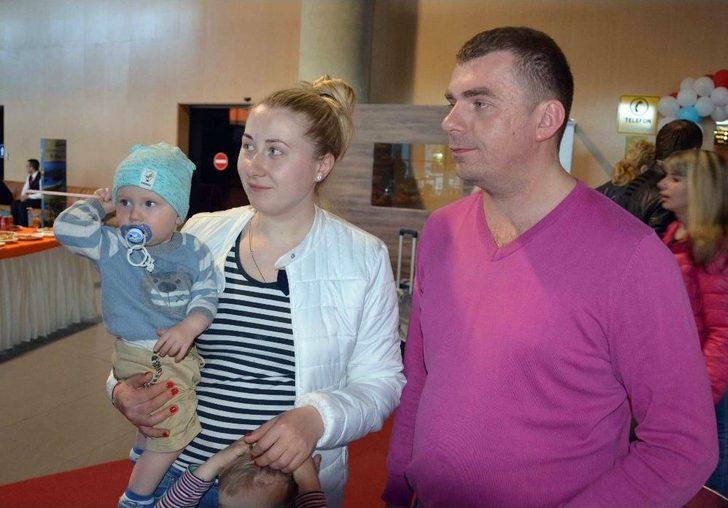 Ukraynalı Kafile Çiçeklerle Karşılandı G2