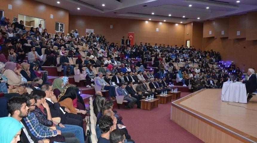 Bingöl’de “düşünce Geleneğimizde Din Ve Felsefe” Konferansı