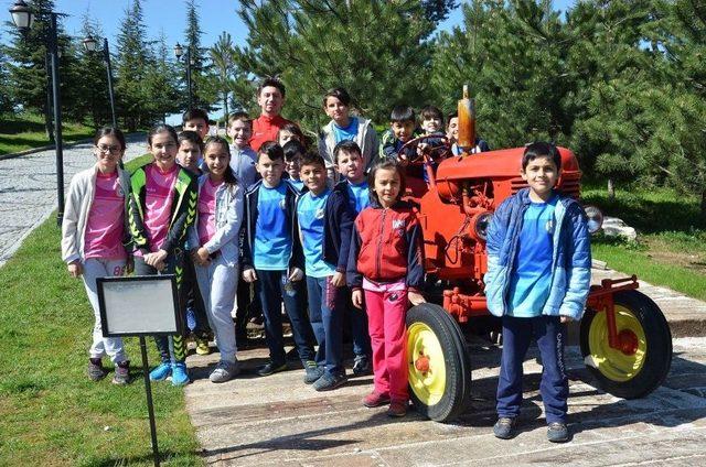 Genç Sporcular Bozüyük Şehir Müzesi’ni Ziyaret Etti