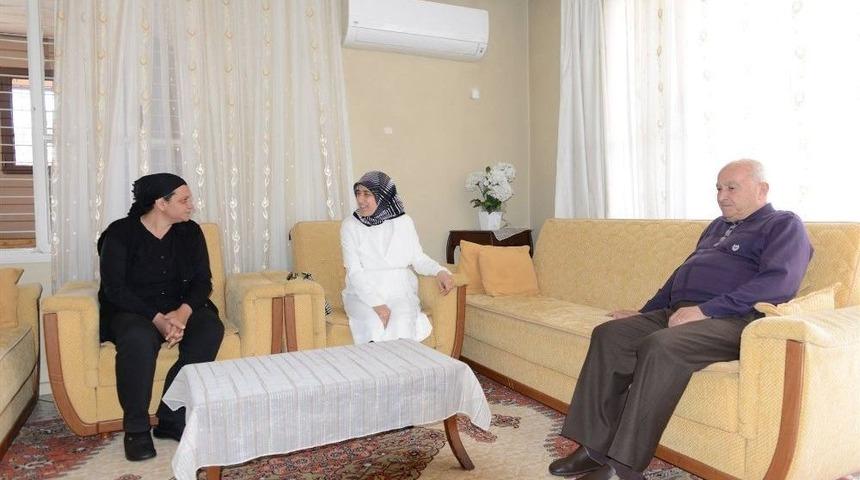 Beyhan Demirtaş: "millet Olarak Şehit Ailelerinin Daima Yanında Olacağız"