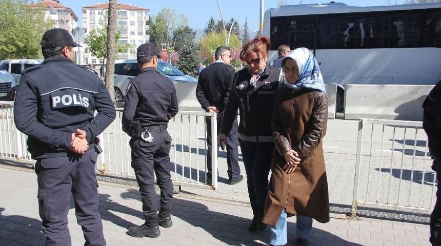 Bolu&rsquo;da 14 Fet&ouml; Ş&uuml;phelisi Adliyeye Sevk Edildi