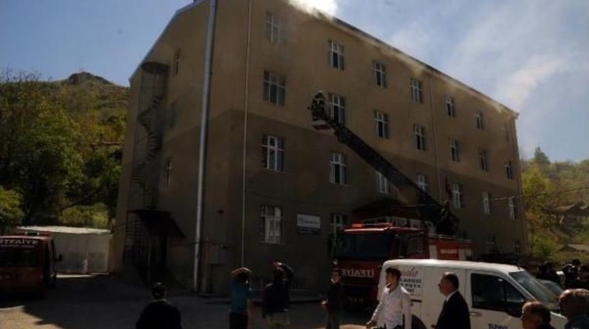 Tokat'ta Kuran Kursunda &Ccedil;ıkan Yangın Hasara Neden Oldu