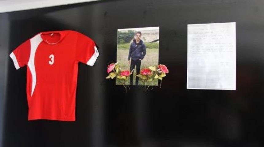 Saldırıda &Ouml;len Liseli Diyar Bir G&uuml;n &Ouml;nce Hayalini Yazmış