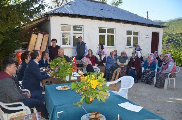 Bu Köye 44 Yıl Sonra Kaymakam Geldi