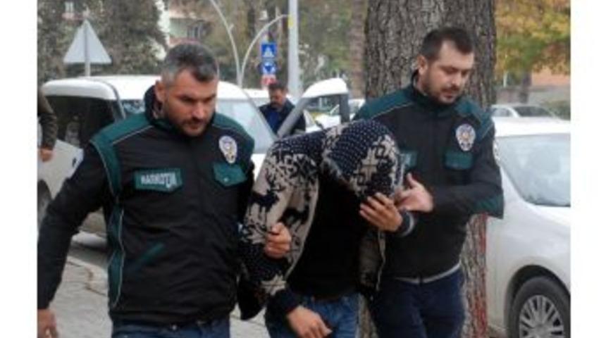 Uyuşturucu Satmaktan Yargılanan Y&uuml;ksel &Ccedil;: "bu İlletten Kurtulmak İ&ccedil;in Satıcıyım Dedim"