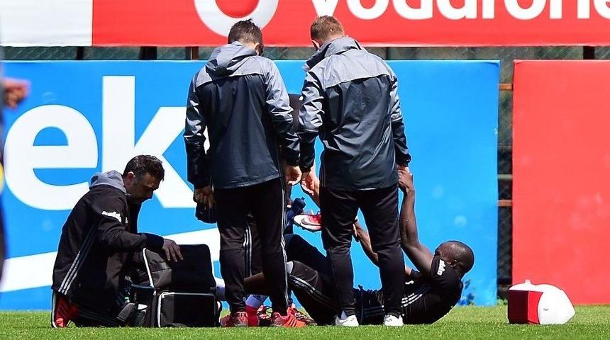 Beşiktaş&rsquo;ta Aboubakar, Sakatlandı