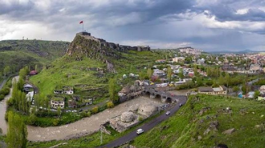 Kars'tan G&ouml;lc&uuml;k'e Tayin Karşılığında Ev Tahliyesi